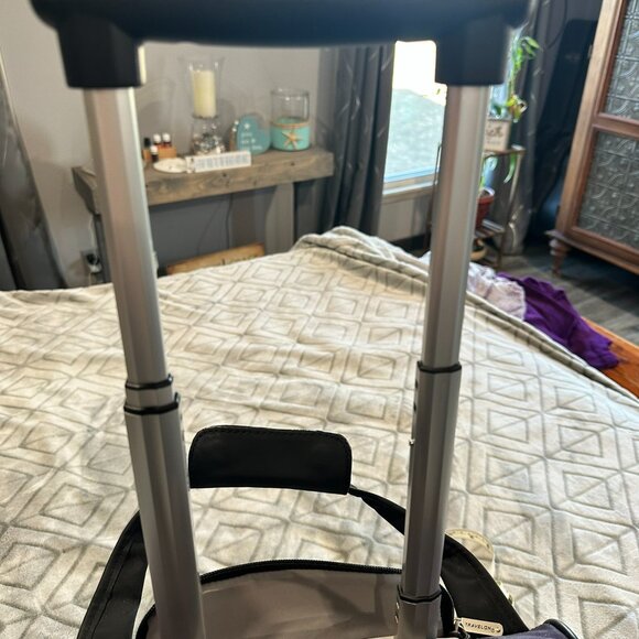 Travelon Carry On - Under-seat Rolling Bag - Purple - EUC - Picture 9 of 11